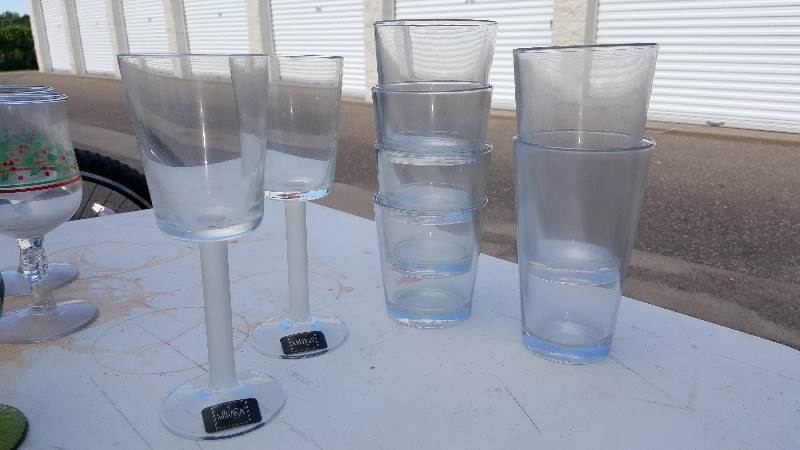 Lot of eight glasses