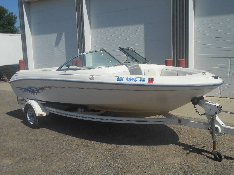 lot 2 image: 1995 Sea Ray Model 175BR Boat & Tr...