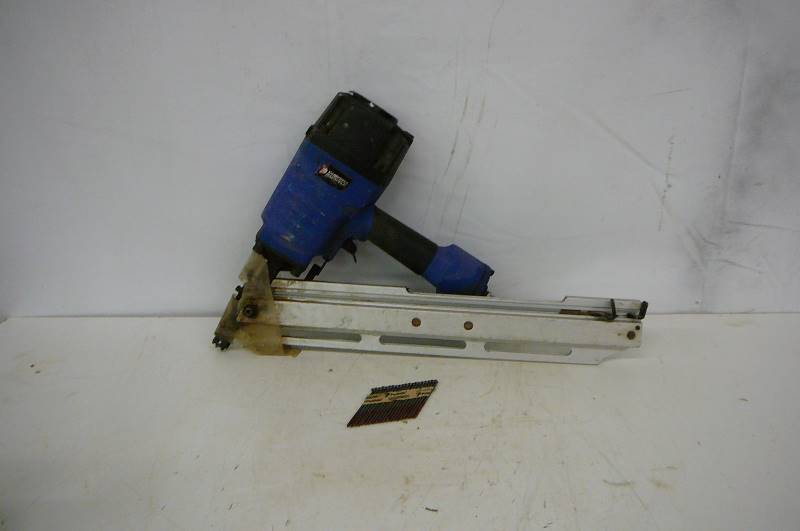 lot 11 image: Campbell Housfeld Air Nail Gun