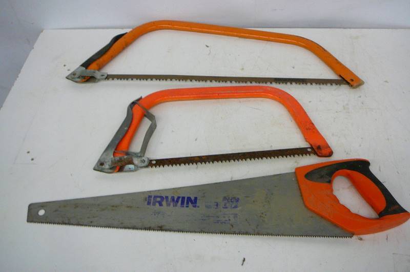 lot 19 image: Saws Buck and Hand 3 count