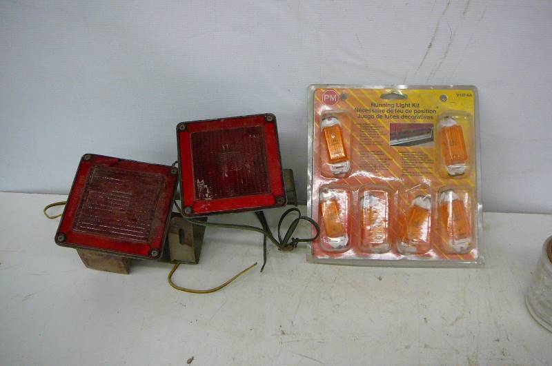 lot 25 image: Trailer Lights & Running Lights