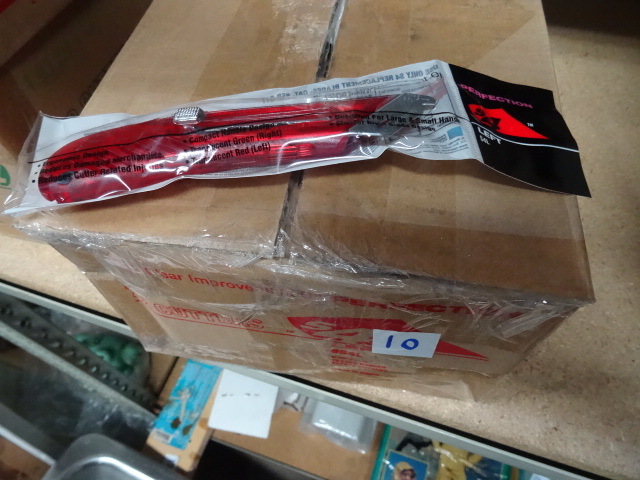 lot 11 image: S4 Left Handed Safety Cutters