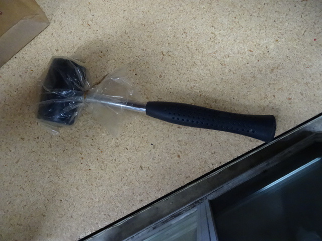 lot 28 image: Small Dead Blow Hammer New Qty 6