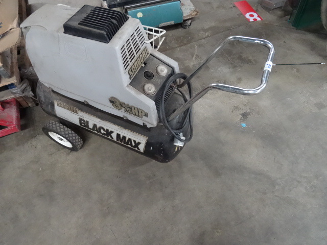 lot 60 image: Sanborn Black Max 3 12 hp.
