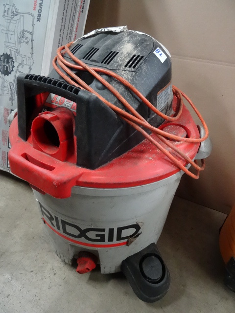 lot 82 image: 12 Gal. Ridgid Wet Dry Vac