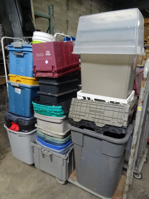 lot 99 image: Cart Fuel of Misc Tubs No Lids