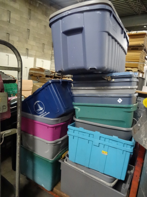 lot 100 image: Cart Full of Misc Tubs No Lids