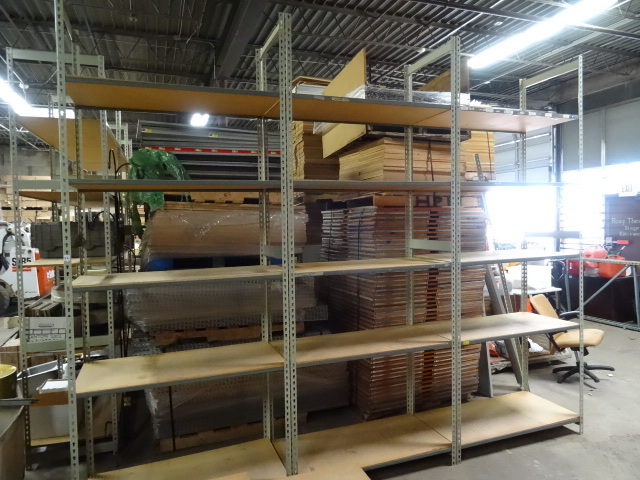 lot 101 image: Metal Slide n Lock Shelving Unit