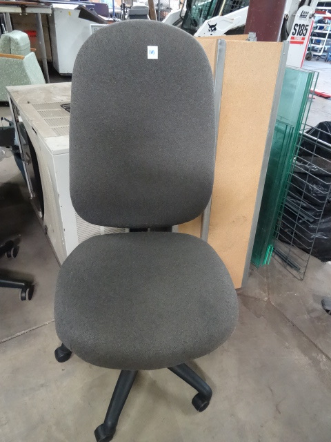 lot 103 image: Office Chair On Wheels