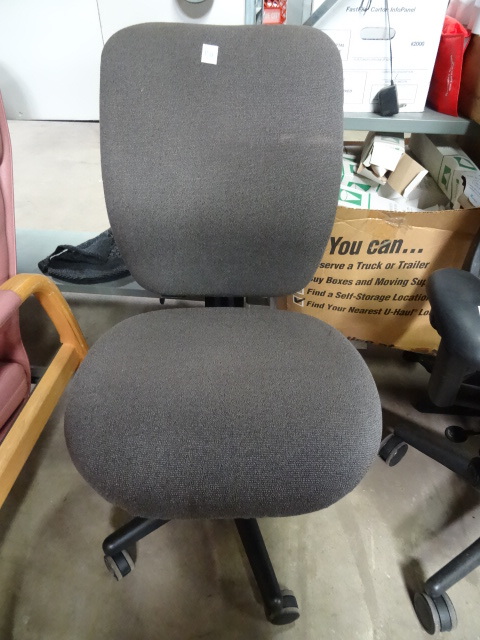 lot 110 image: Office Chair On Wheels