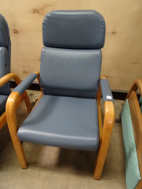 lot 117 image: Hill Rom Hospital Chair. Seat Rocks
