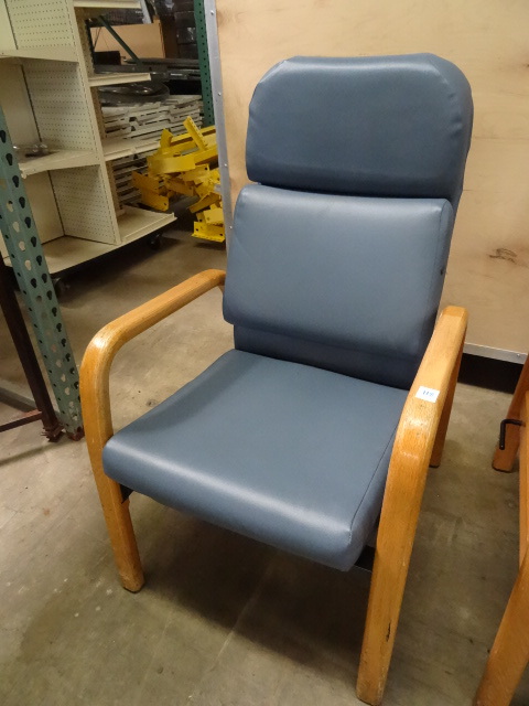lot 118 image: Hill Rom Hospital Chair. Seat Rocks