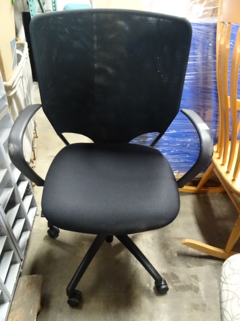 lot 132 image: Office Chair On Wheels