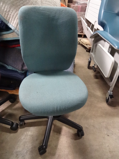 lot 150 image: Office Chair On Wheels