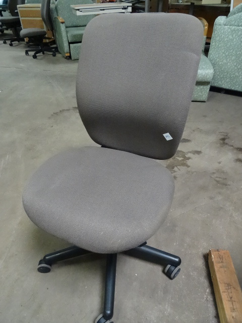 lot 193 image: Office Chair On Wheels