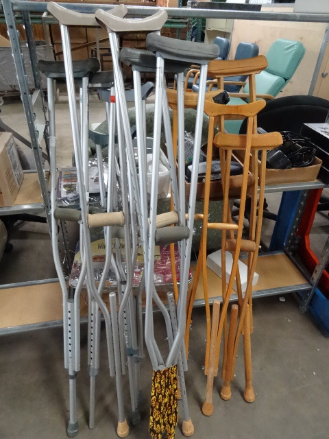 lot 200 image: 6 Pairs of Crutches