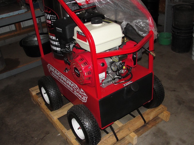 New Magnum 4000 Series Pressure Washer