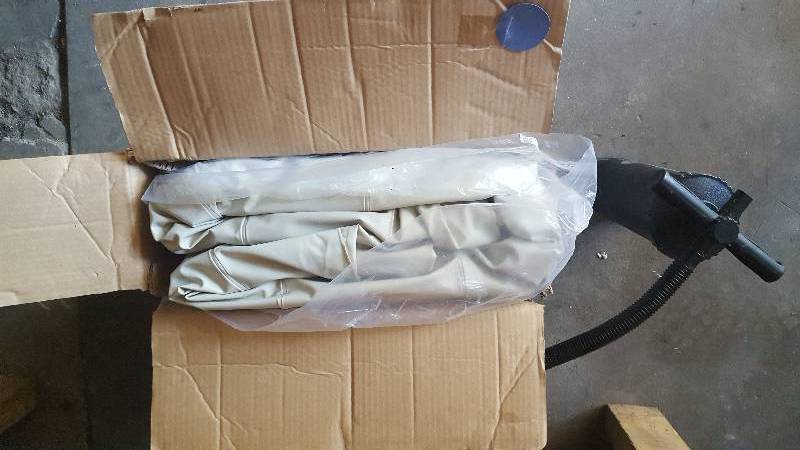 lot 35 image: Queen Air Mattress in box with hand pump