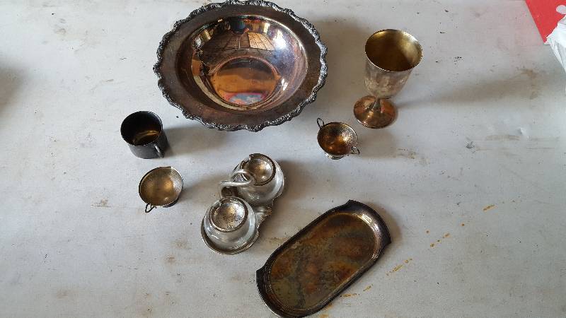 lot 14 image: Lot of Misc. Dishes.  Silver