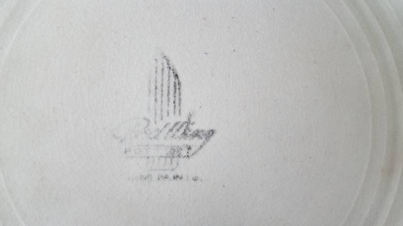 lot 23 image: Misc. Dishes