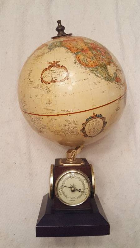 lot 37 image: Replogle 9 diameter globe