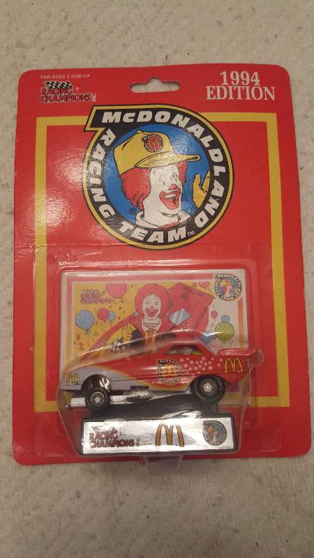 lot 40 image: McDonalds 1994 Edition race car in package