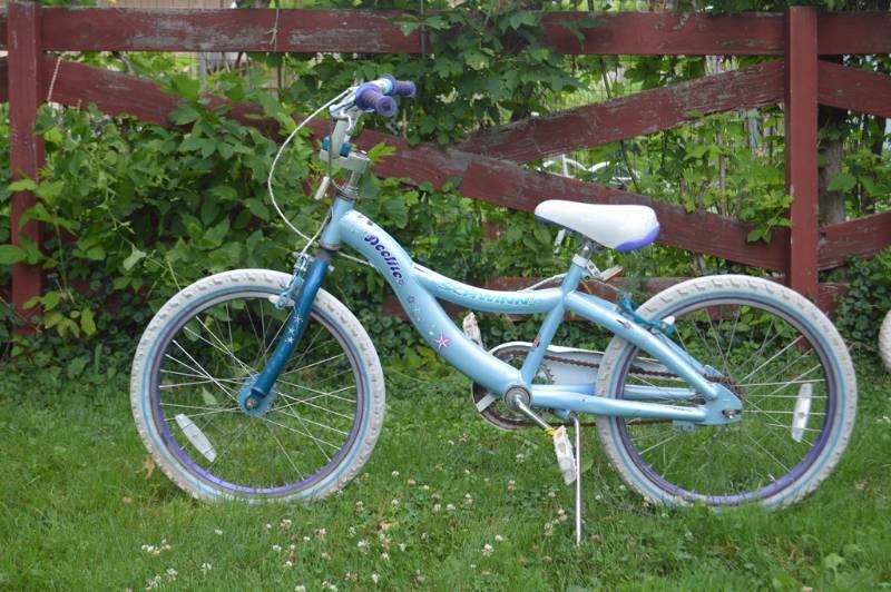 baby blue bike
