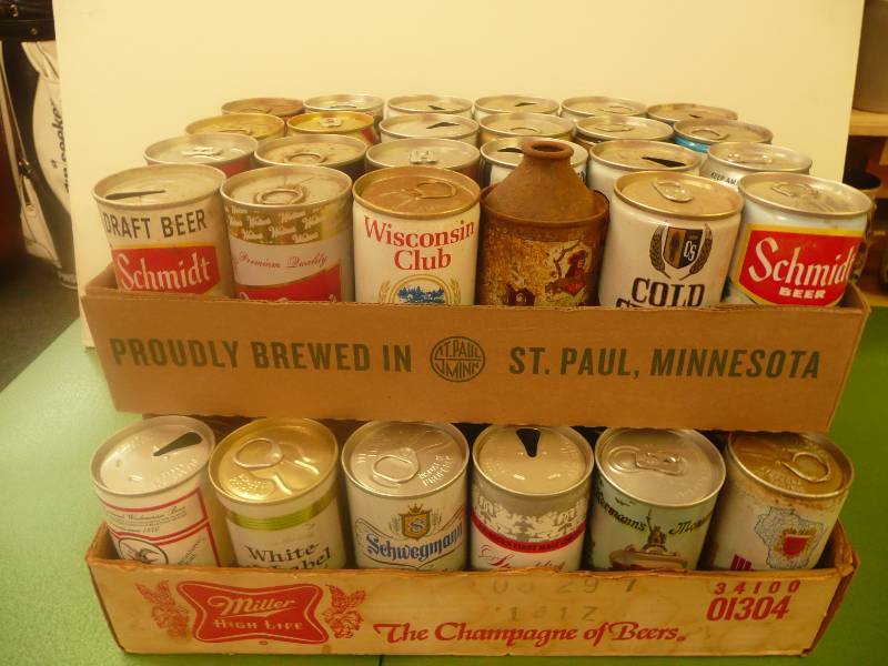VINTAGE BEER CAN GROUP