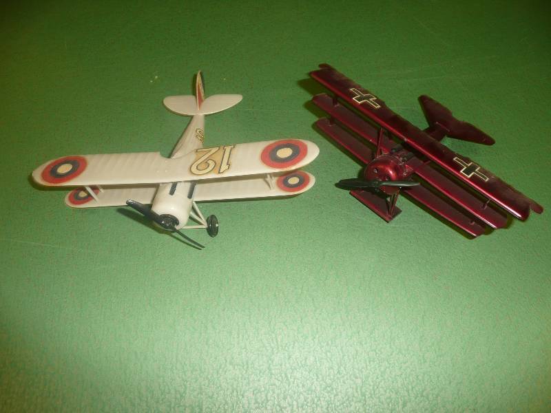 VINTAGE MODEL PLANES