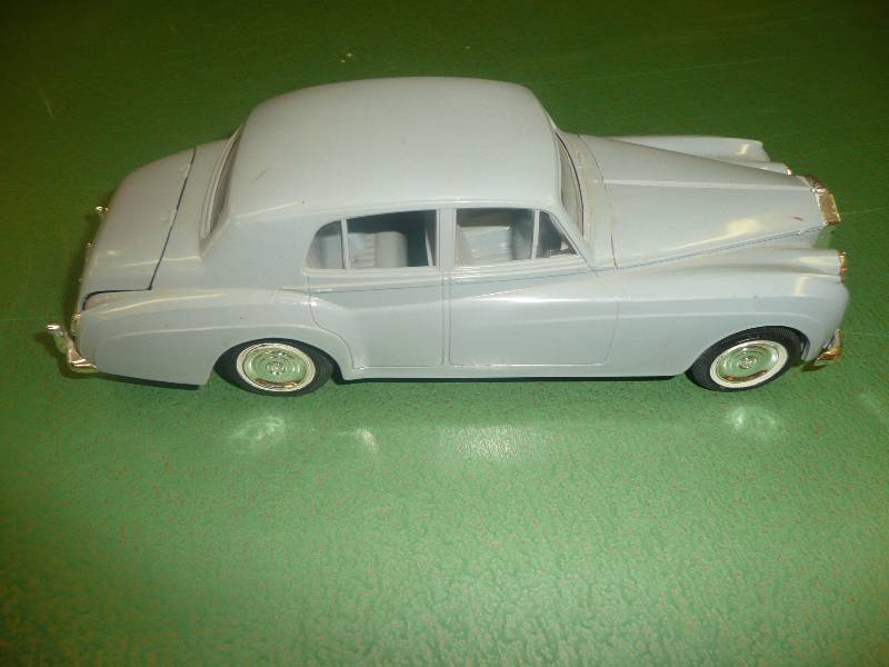 VINTAGE MODEL CAR