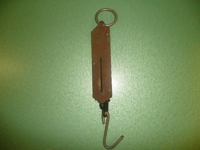 ANTIQUE SCALE
