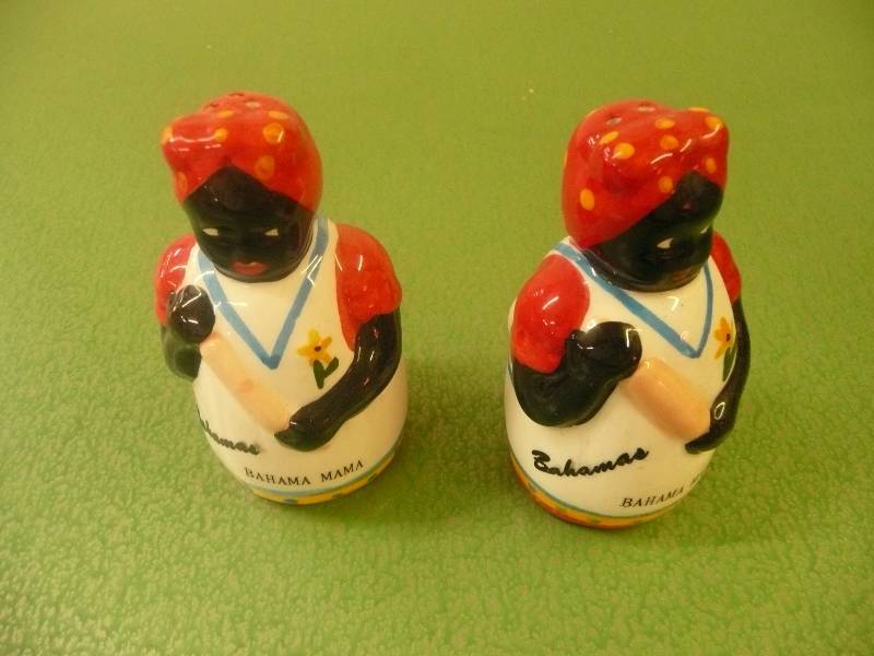 VINTAGE SALT & PEPPER SHAKERS