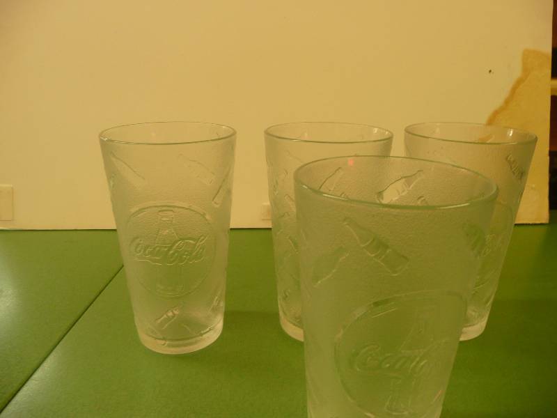 VINTAGE COKE GLASS GROUP