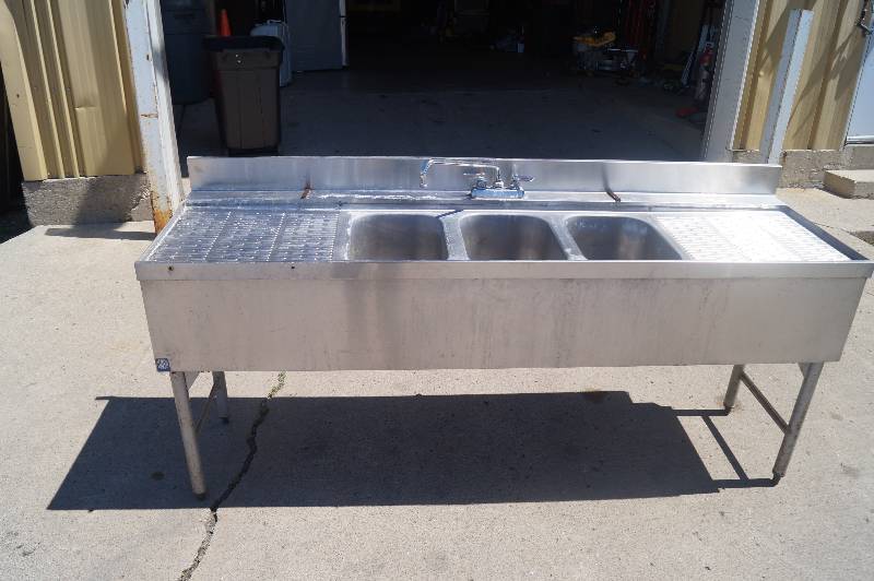Stainless Steel 3 Tub Sink
