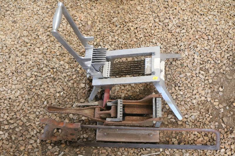 lot 40 image: Meat saw, French fry maker and slicer