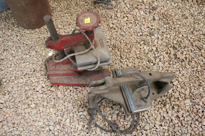 lot 54 image: Tire repair, heater, press