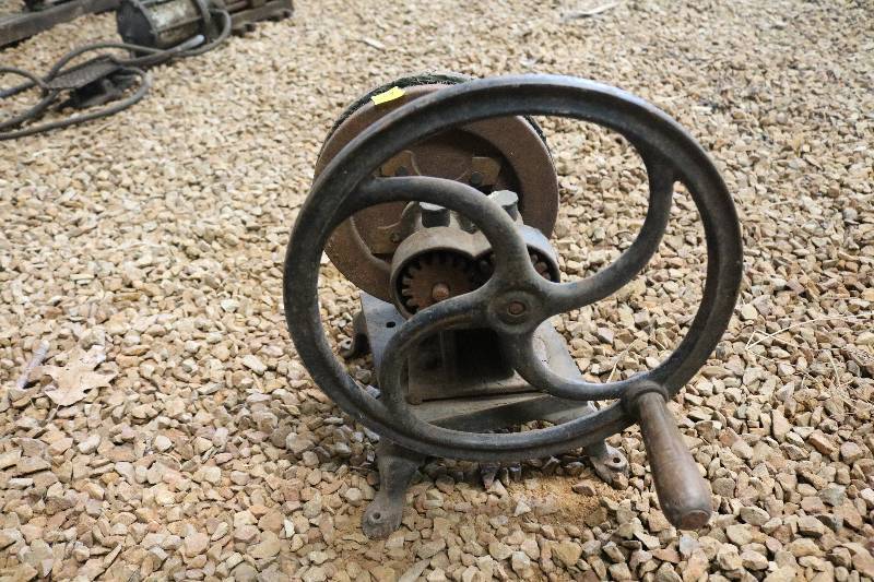 lot 59 image: Antique hand buffer