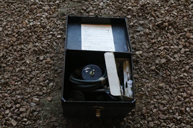 lot 88 image: Antique Navy Signal Light