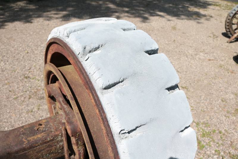 lot 103 image: WWI Truck axel