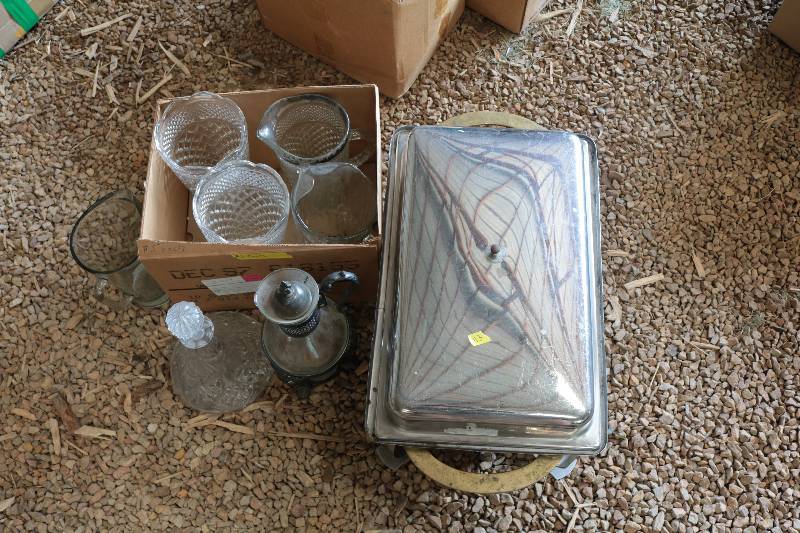 lot 113 image: Glass pitchers