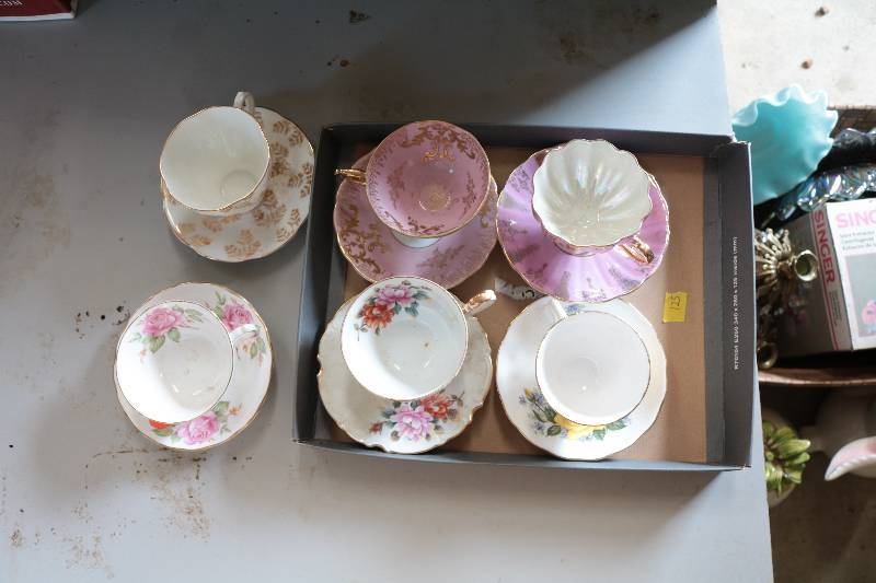 lot 125 image: Fine china tea sets
