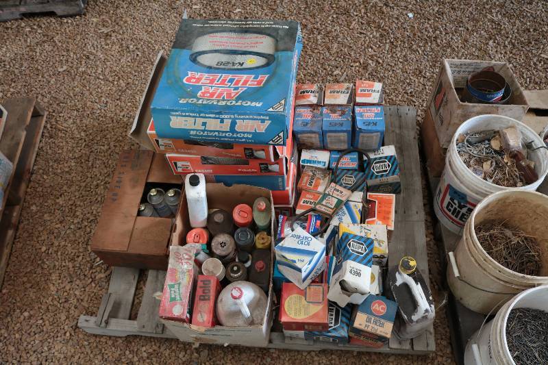 lot 134 image: Pallet of auto filters and misc