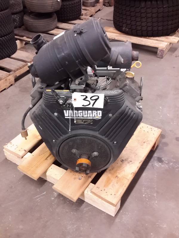 lot 39 image: Vanguard Commercial Power, 27 H.P.  Complete engine..