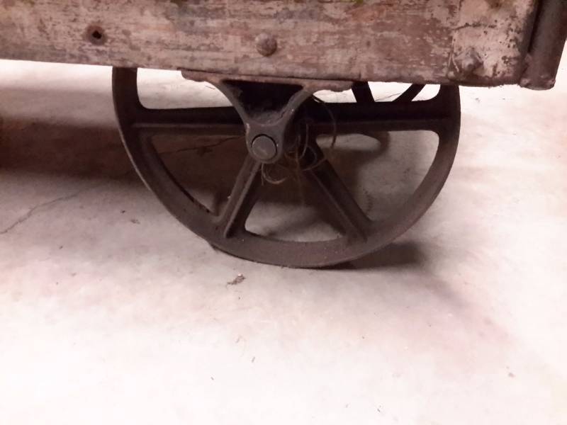 lot 9B image: Antique Railroad cart with Steel Wheels.. Very good shape for its age