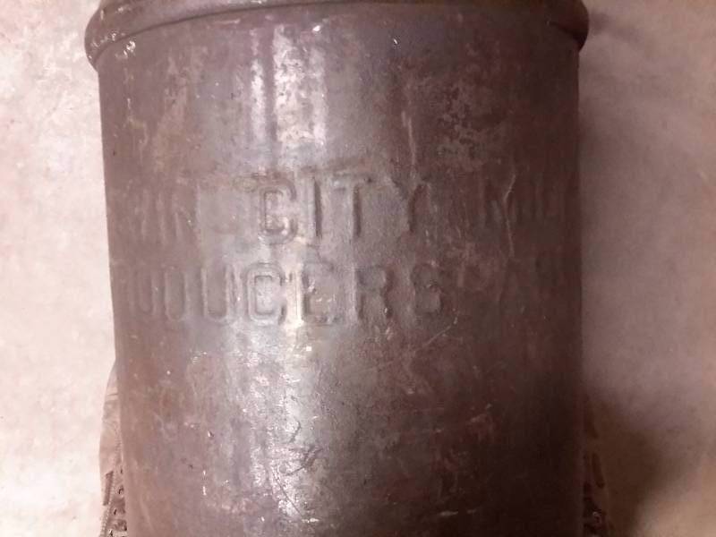 lot 90 image: TWIN CITIES MILK PRODUCERS, Milk Can