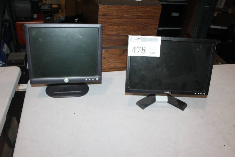 lot 478 image: Lot of (2) Dell Monitors Including 1) 17 AND 1) 15