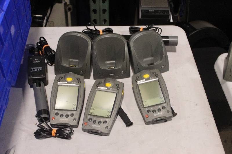 lot 506 image: Lot of (3) Palm Computing Platform SPT 1700 Handset w Charger & Cord