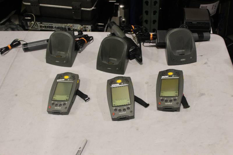 lot 510 image: Lot of (3) Palm Computing Platform SPT 1700 Handset w Charger & Cord