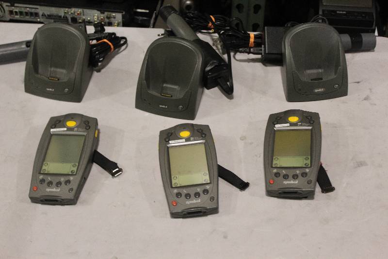 lot 513 image: Lot of (3) Palm Computing Platform SPT 1700 Handset w Charger & Cord