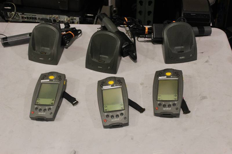 lot 515 image: Lot of (3) Palm Computing Platform SPT 1700 Handset w Charger & Cord